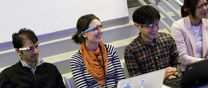 Google показала приложения для работы с очками-компьютером