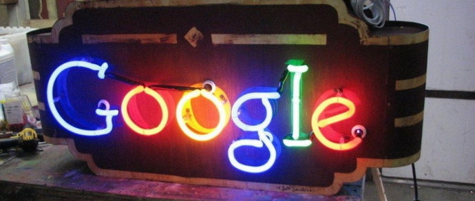 Прибыль Google снизилась до $3,72 млрд