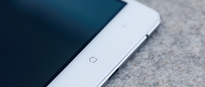 Oppo представила самый тонкий в мире смартфон — R5 толщиной 4,85 мм