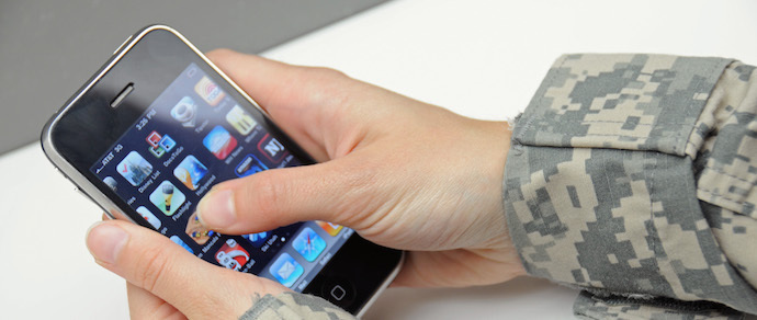 В российской армии запретили iPhone: камера смартфона все передает американцам