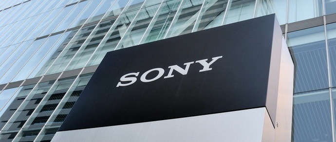 Sony выпустит в 2015 году стильные часы из электронной бумаги