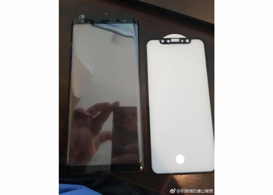 Galaxy Note 8 и iPhone 8 сравнили на одном фото