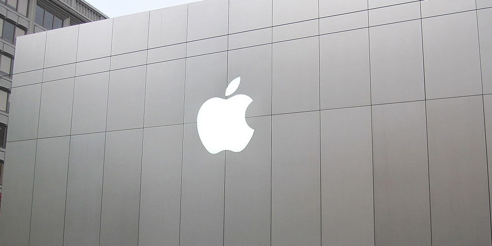 <div>                                 За год Apple поймала 29 «шпионов», 12 арестованы                            </div>
