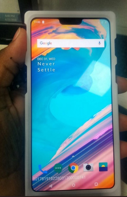 <div>                                 В сети появилось новое фото неанонсированного OnePlus 6                            </div>