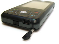 Видеообзор сотового телефона MOTOROKR E6