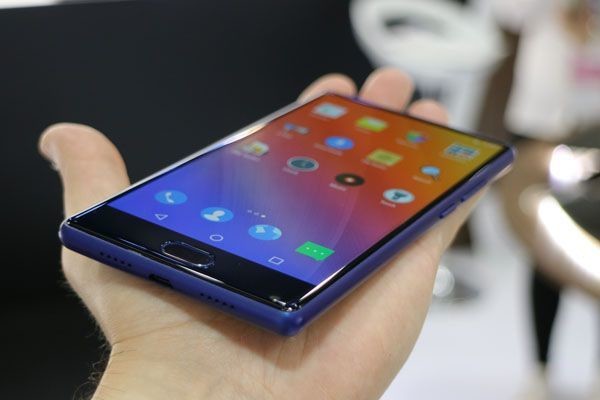 Xiaomi Mi Mix породил армию клонов