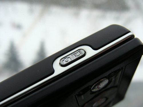 Sony Ericsson G705 – стильный несмартфон!