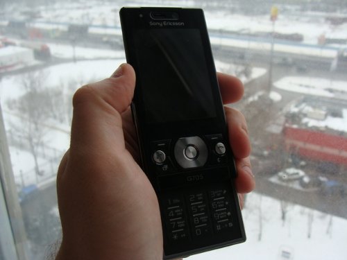 Sony Ericsson G705 – стильный несмартфон!