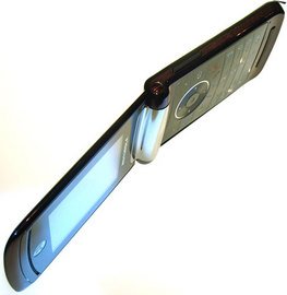 Motorola RAZR2 V8